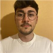 Soy una persona con amplios conocimientos en diversas materias y ofrecería clase de lo que al alumno guste y el nivel que necesite